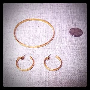 Vintage Avon Bangle Bracelet & Hoop Earrings Set